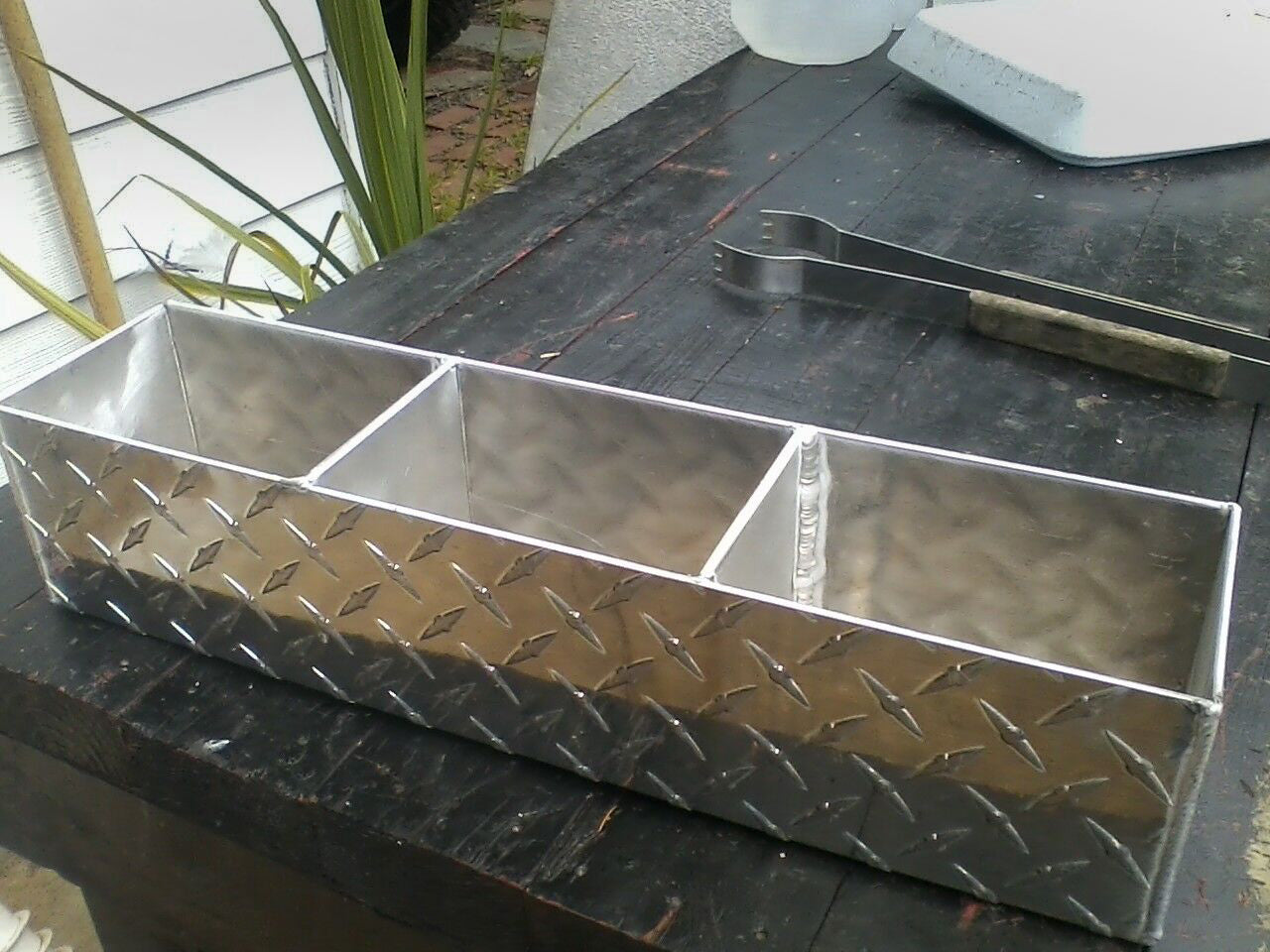 diamond plate stainless steel caddy box with three sections